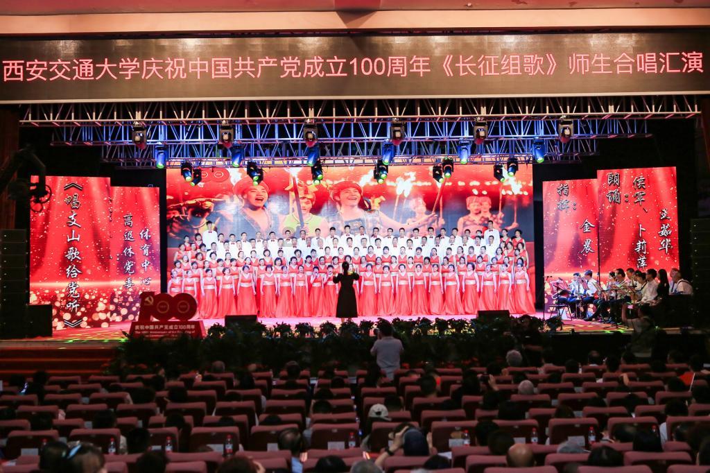 比亚迪股份发盈喜 预计2023年度归母净利润290亿到310亿元